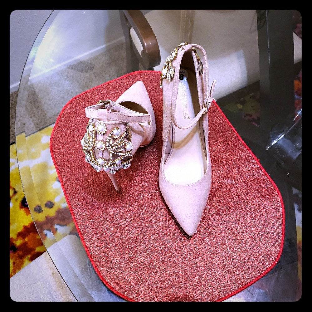 Cream ladies heel